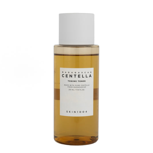 Flacone di Madagascar Centella Toning Toner di Skin1004, tonico viso lenitivo e idratante con Centella Asiatica del Madagascar, disponibile su Pink Beauty.